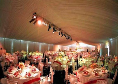 سبائك الألومنيوم 1000 شخص واضح سقف خيام الحدث الزفاف مع الضوء
